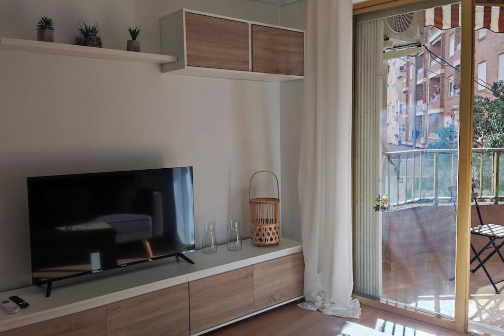 Superbe Appartement Pres De La Plage! سانتا بولا المظهر الخارجي الصورة