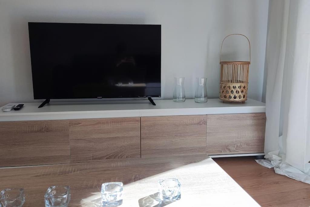 Superbe Appartement Pres De La Plage! سانتا بولا المظهر الخارجي الصورة