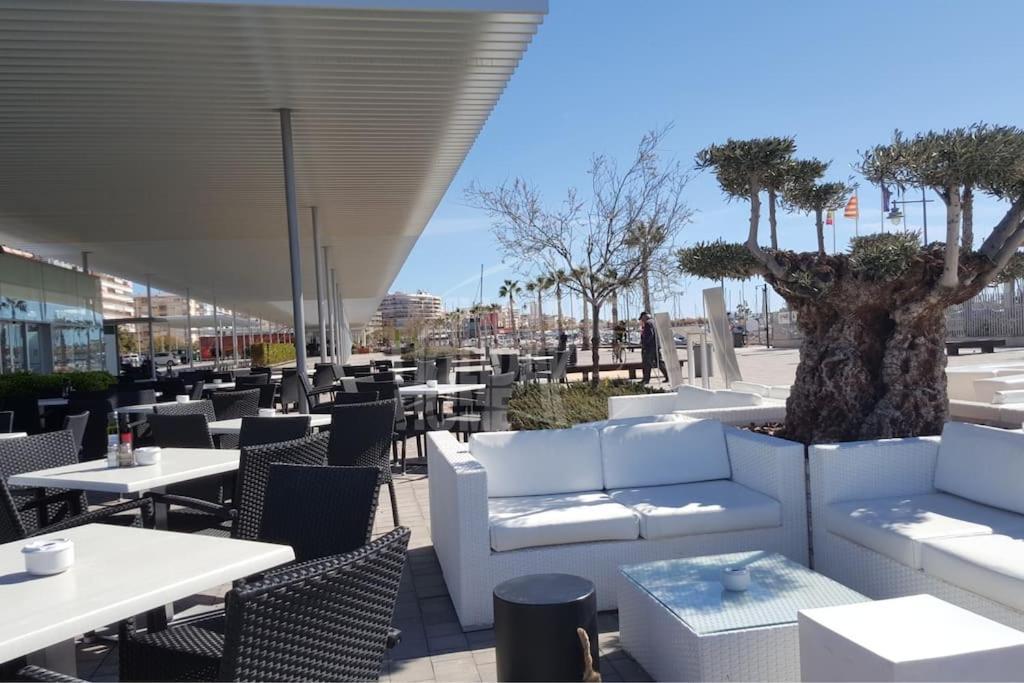 Superbe Appartement Pres De La Plage! سانتا بولا المظهر الخارجي الصورة
