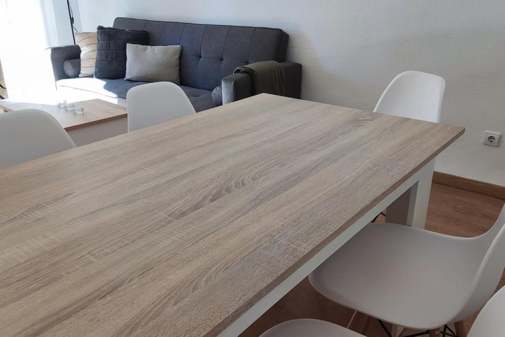 Superbe Appartement Pres De La Plage! سانتا بولا المظهر الخارجي الصورة