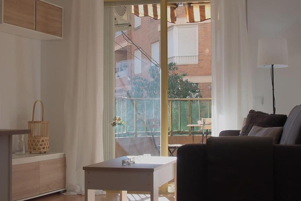 Superbe Appartement Pres De La Plage! سانتا بولا المظهر الخارجي الصورة