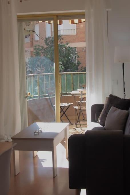 Superbe Appartement Pres De La Plage! سانتا بولا المظهر الخارجي الصورة